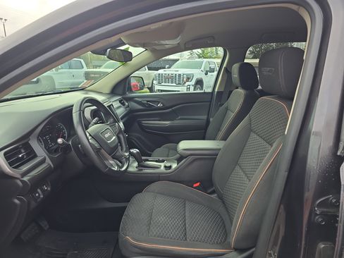 Used 2017 GMC Acadia SLE w/ Driver Alert Package I AWD/4WD image 15