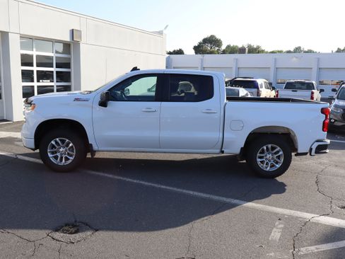 Used 2023 Chevrolet Silverado 1500 RST w/ Z71 Off-Road Package AWD/4WD image 19