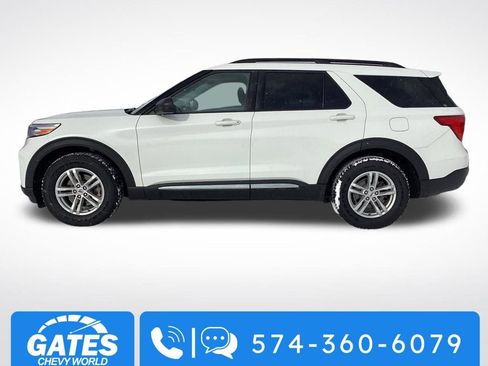 Used 2023 Ford Explorer XLT w/ Equipment Group 202A image 7