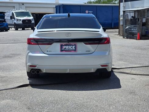 Used 2025 Toyota Camry XSE FWD image 7