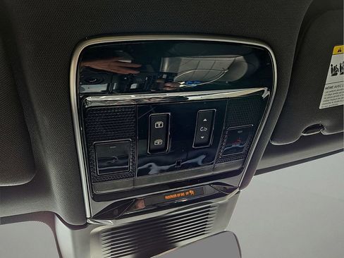 Used 2024 Land Rover Range Rover Sport Dynamic SE image 29