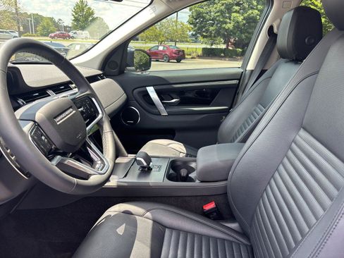 Used 2025 Land Rover Discovery Sport S AWD/4WD image 15
