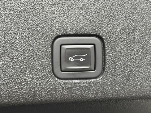 Used 2020 Cadillac XT6 Premium Luxury AWD/4WD image 15