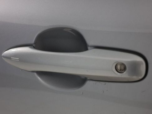 Used 2022 Toyota Corolla Cross XLE FWD image 19