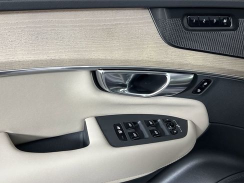 New 2026 Volvo XC90 B6 Plus w/ Protection Package Premier AWD/4WD image 13