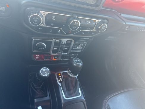 Used 2018 Jeep Wrangler Unlimited Rubicon image 5