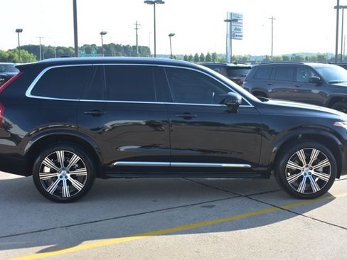 Used 2024 Volvo XC90 T8 Plus w/ Protection Package Premier AWD/4WD image 4