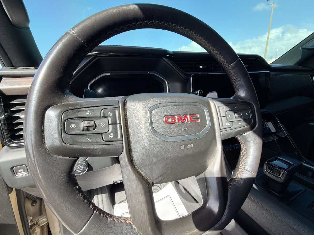 Used 2023 GMC Sierra 1500 AT4 w/ AT4 Premium Package AWD/4WD image 29
