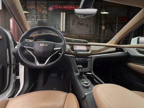 Certified 2021 Cadillac XT6 Premium Luxury w/ Platinum Package FWD image 21