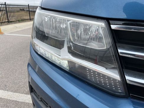 Used 2020 Volkswagen Tiguan SE image 14