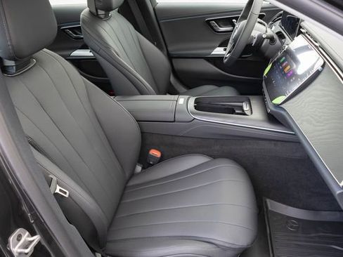 New 2026 Mercedes-Benz E 350 4MATIC Sedan image 21