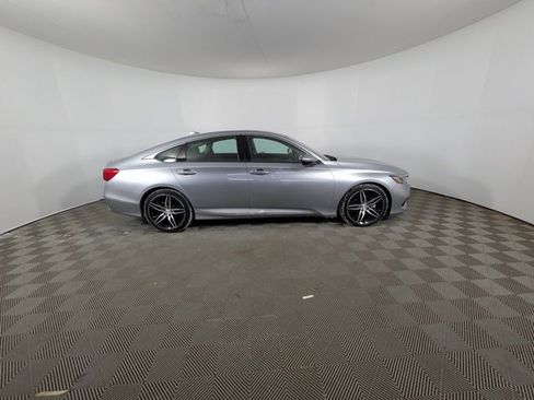 Used 2021 Honda Accord Touring image 34