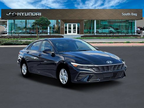 New 2026 Hyundai Elantra SE image 11