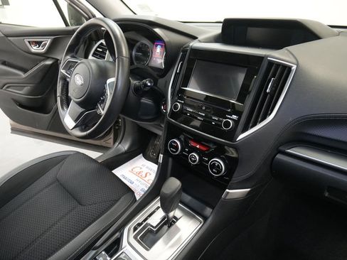 Used 2023 Subaru Forester Premium image 27