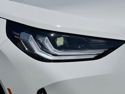 Used 2025 BMW X3 xDrive30i w/ Convenience Package image 10