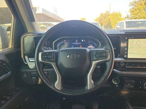 Used 2024 Chevrolet Silverado 1500 RST AWD/4WD image 19