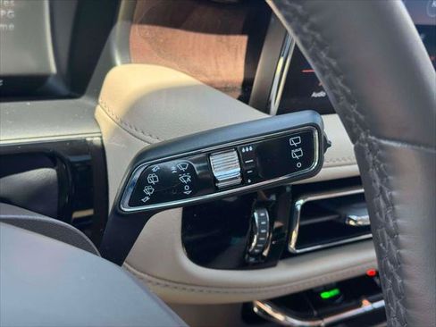 Used 2022 Lincoln Nautilus Reserve AWD/4WD image 27