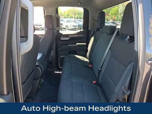 Used 2023 Chevrolet Silverado 1500 LT AWD/4WD image 19