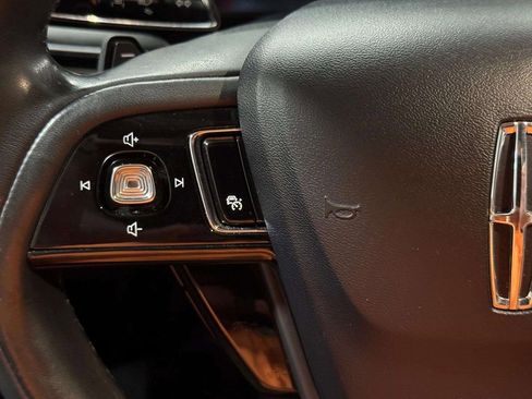 Used 2020 Lincoln Corsair Reserve w/ Equipment Group 202A image 11