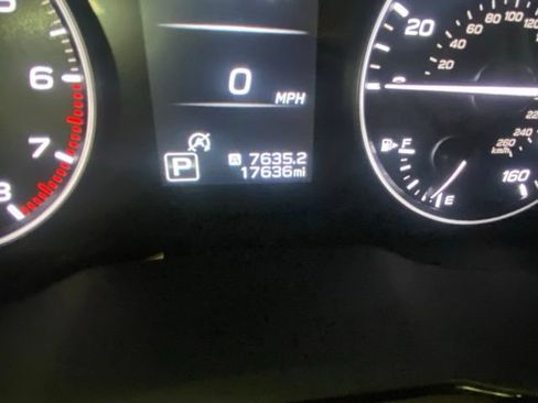 Used 2022 Subaru Outback Premium AWD/4WD image 17