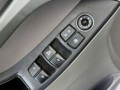 Used 2014 Hyundai Elantra SE w/ Option Group 02 FWD image 19