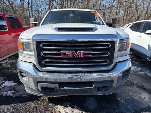 Used 2019 GMC Sierra 3500 4x4 Crew Cab image 2