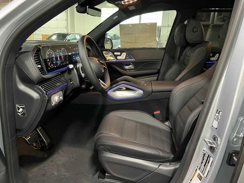 New 2026 Mercedes-Benz GLS 580 4MATIC image 25
