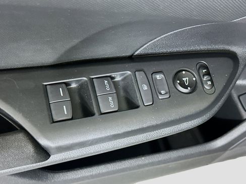 Used 2019 Honda Civic LX image 15