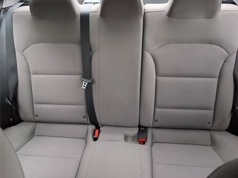 Used 2020 Hyundai Elantra SEL FWD image 31