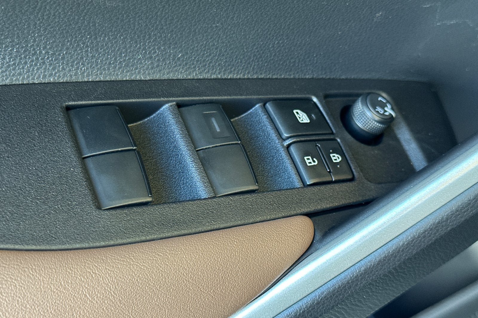 New 2026 Toyota Corolla Cross XLE AWD/4WD image 13