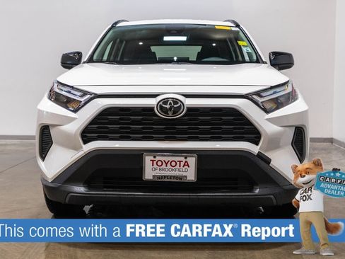 Used 2025 Toyota RAV4 LE AWD/4WD image 2
