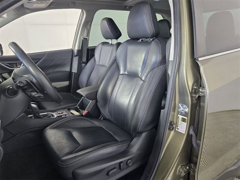 Used 2023 Subaru Forester Limited image 6