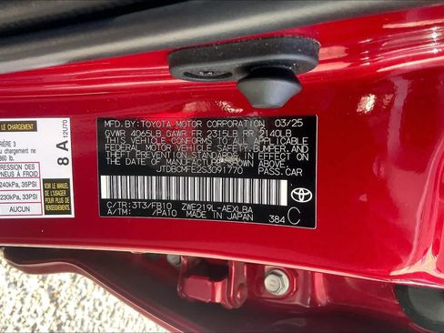 Used 2025 Toyota Corolla LE FWD image 33