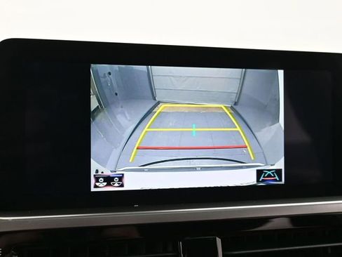 Used 2022 Lexus GX 460 Premium w/ Premium Plus Package image 19