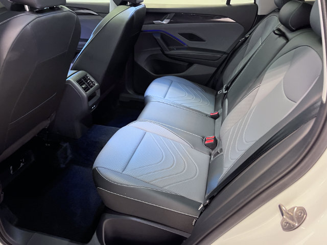 Certified 2026 Volkswagen Tiguan SE FWD image 17