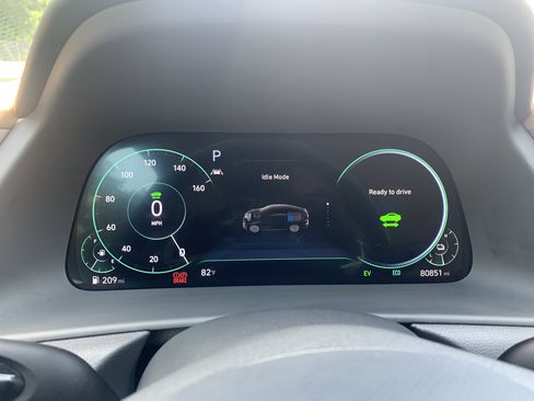 Used 2022 Hyundai Sonata Limited FWD image 13