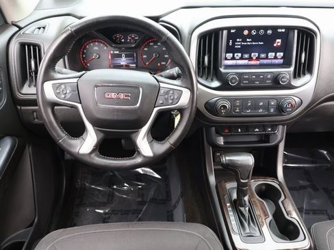 Used 2016 GMC Canyon SLE w/ SLE Convenience Package image 14