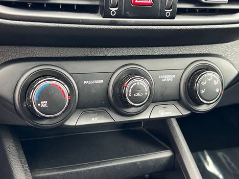 Used 2022 Kia Forte LXS image 20