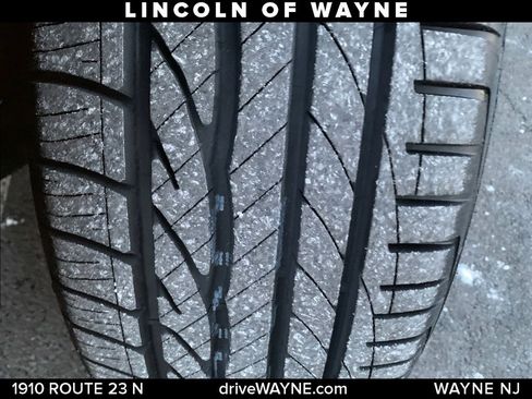 Certified 2022 Lincoln Nautilus Reserve image 28