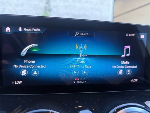 Used 2022 Mercedes-Benz GLB 250 GLB 250 w/ Premium Package Lite image 19