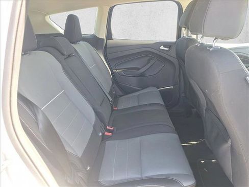Used 2015 Ford Escape SE FWD image 16
