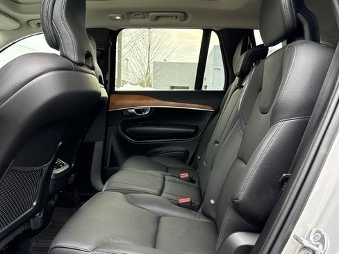 Certified 2024 Volvo XC90 B5 Plus w/ Protection Package Premier image 24