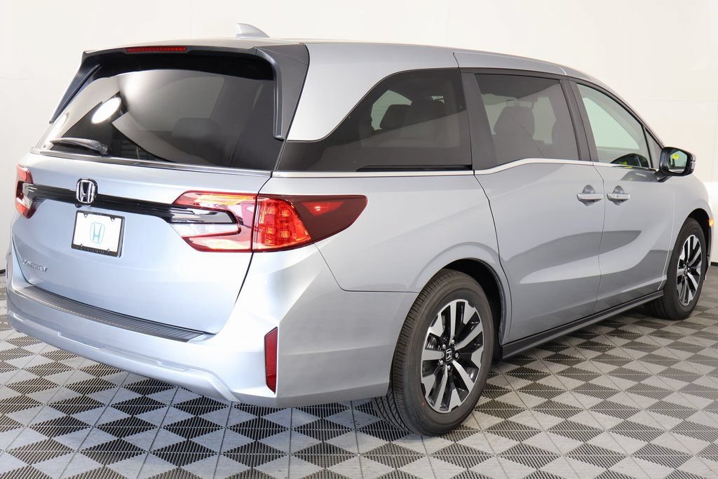 New 2026 Honda Odyssey EX-L image 2