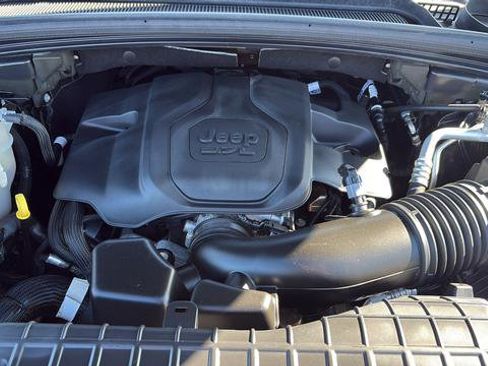 Used 2022 Jeep Grand Cherokee L Summit image 15