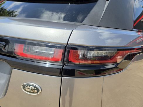 Used 2021 Land Rover Range Rover Velar S AWD/4WD image 9