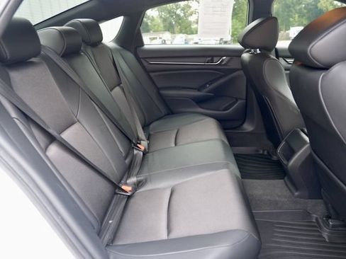 Used 2022 Honda Accord Sport image 9