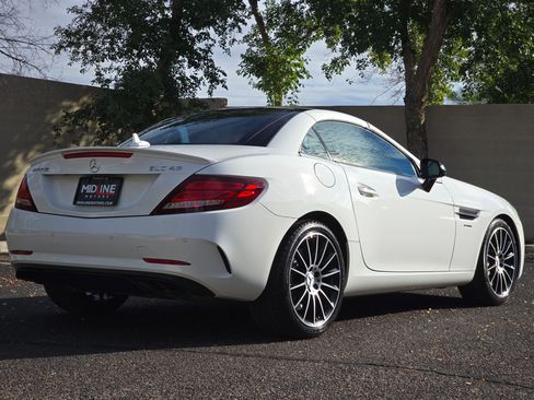 Used 2017 Mercedes-Benz SLC 43 AMG image 12