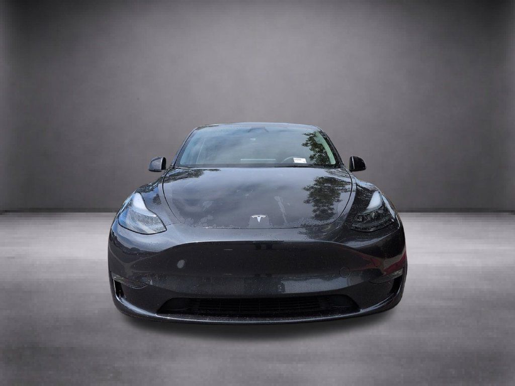 Used 2024 Tesla Model Y Performance AWD/4WD image 3