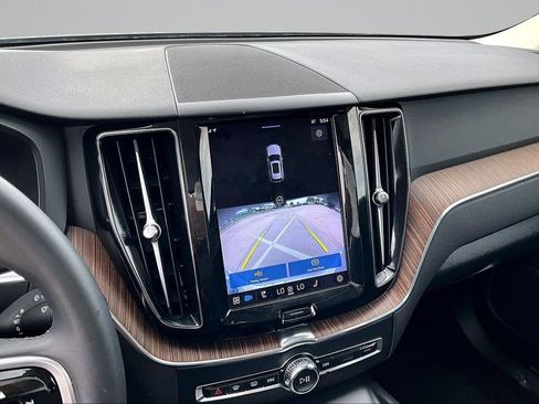 Used 2023 Volvo XC60 B5 Plus w/ Protection Package Premier FWD image 21