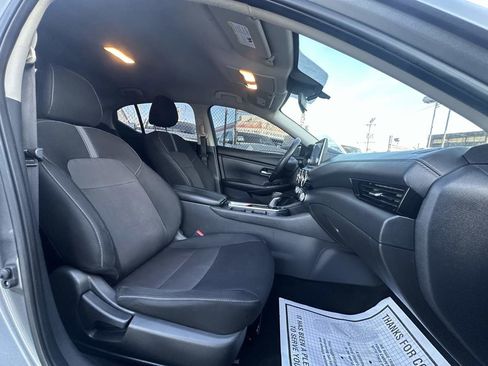 Used 2022 Nissan Sentra SV image 26